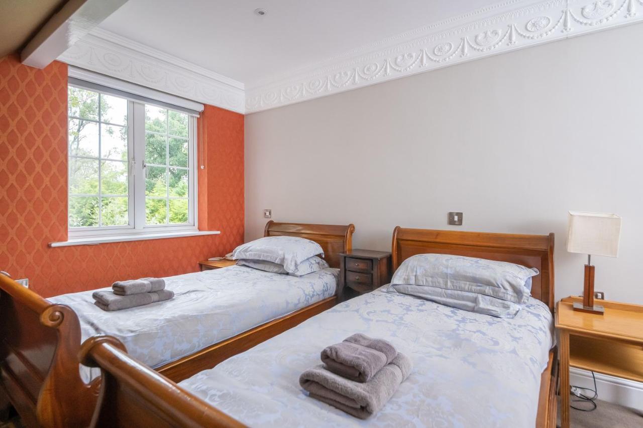 Guildford Manor Hotel & Spa Ngoại thất bức ảnh