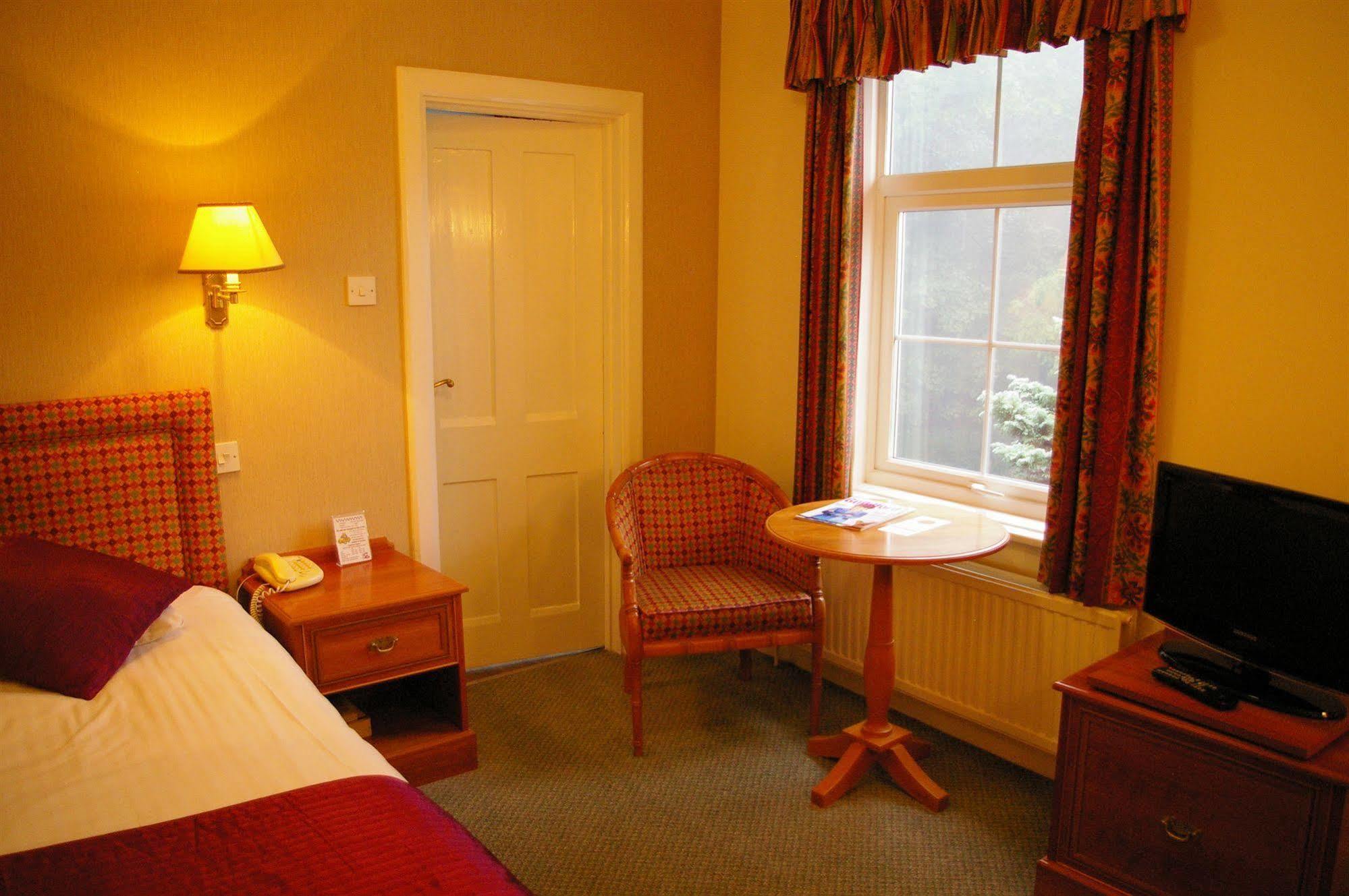 Guildford Manor Hotel & Spa Ngoại thất bức ảnh